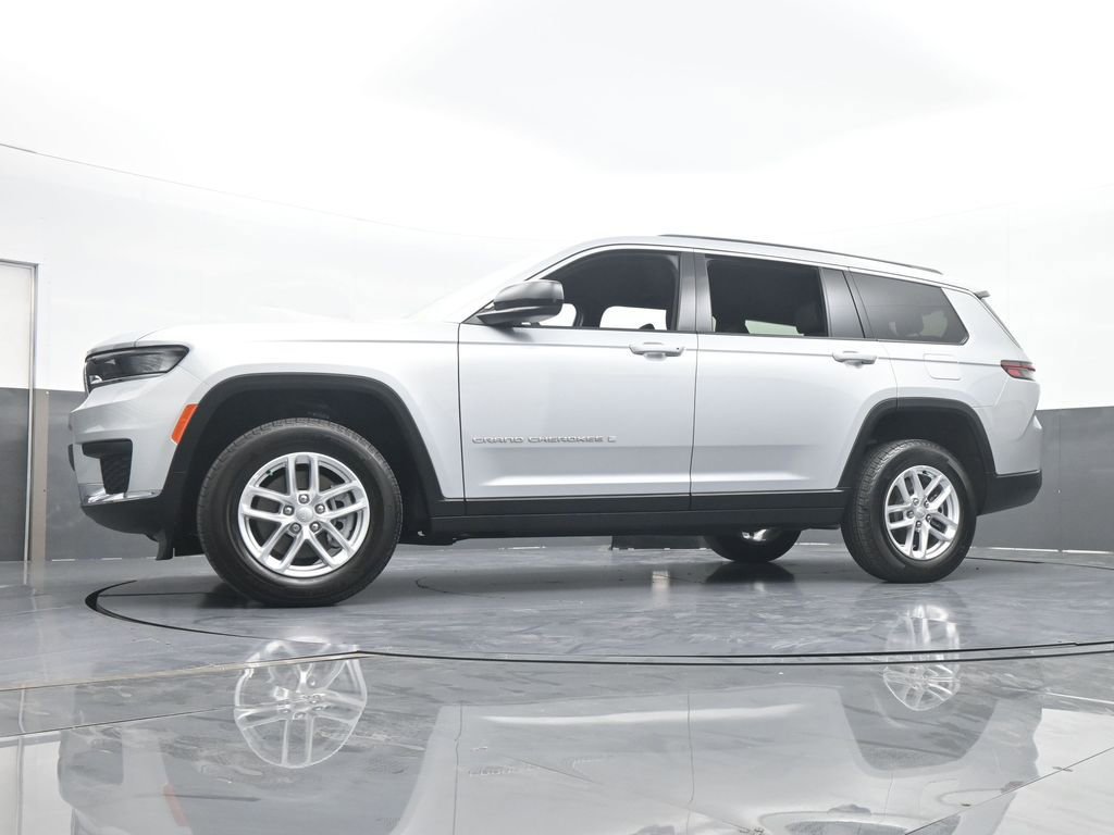 Used 2024 Jeep Grand Cherokee L Laredo w/ Luxury Tech Group I image 58