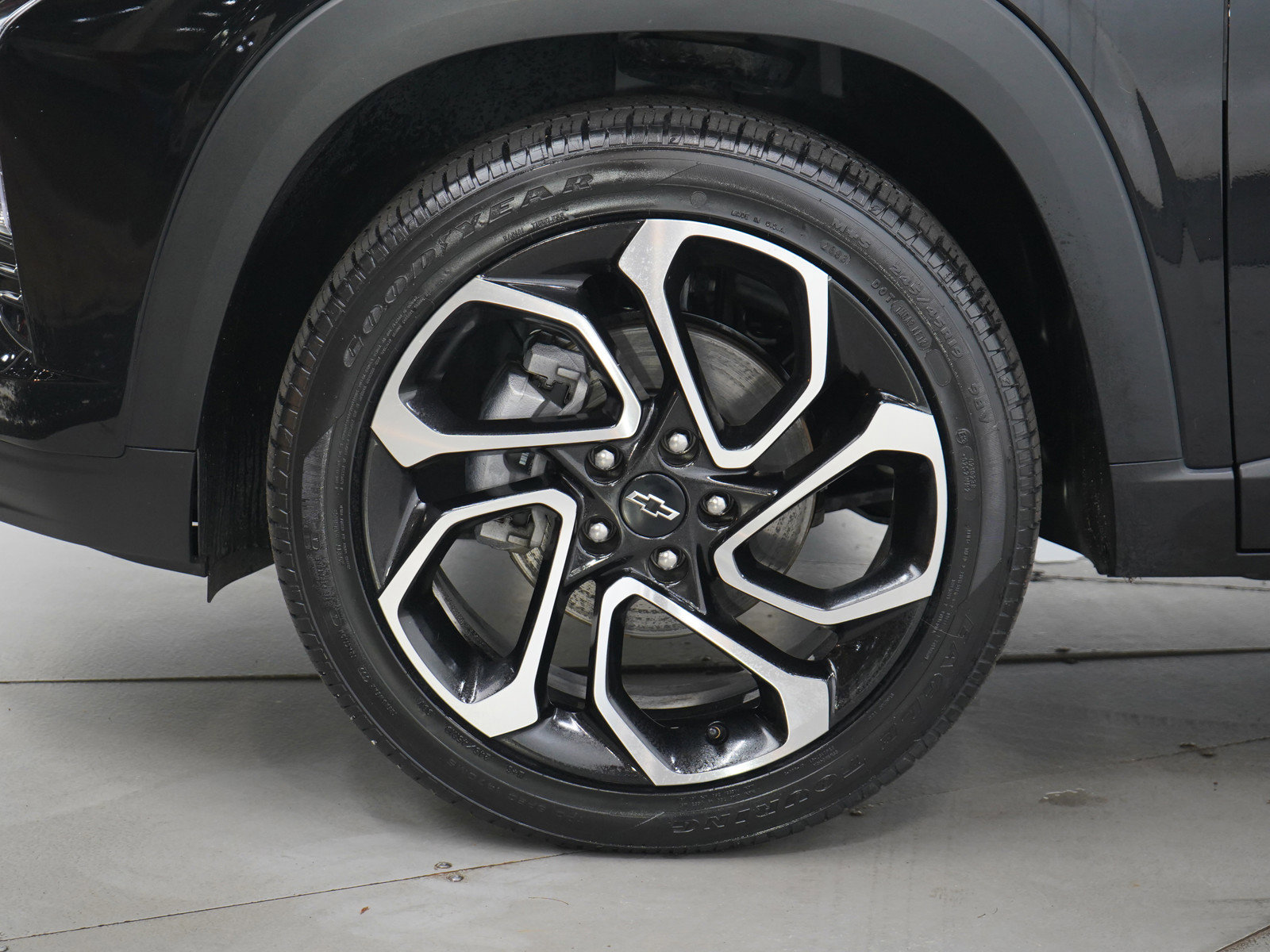 Used 2024 Chevrolet Trax RS w/ Driver Confidence Package image 31