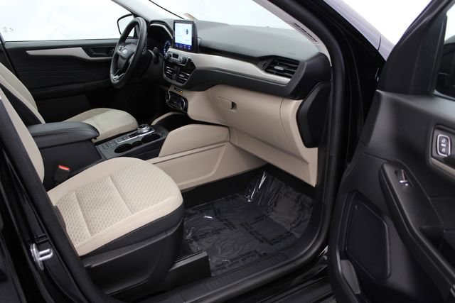 Used 2022 Ford Escape SE w/ SE Sport Appearance Package AWD/4WD image 25