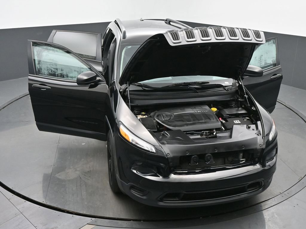 Used 2017 Jeep Cherokee Altitude image 61