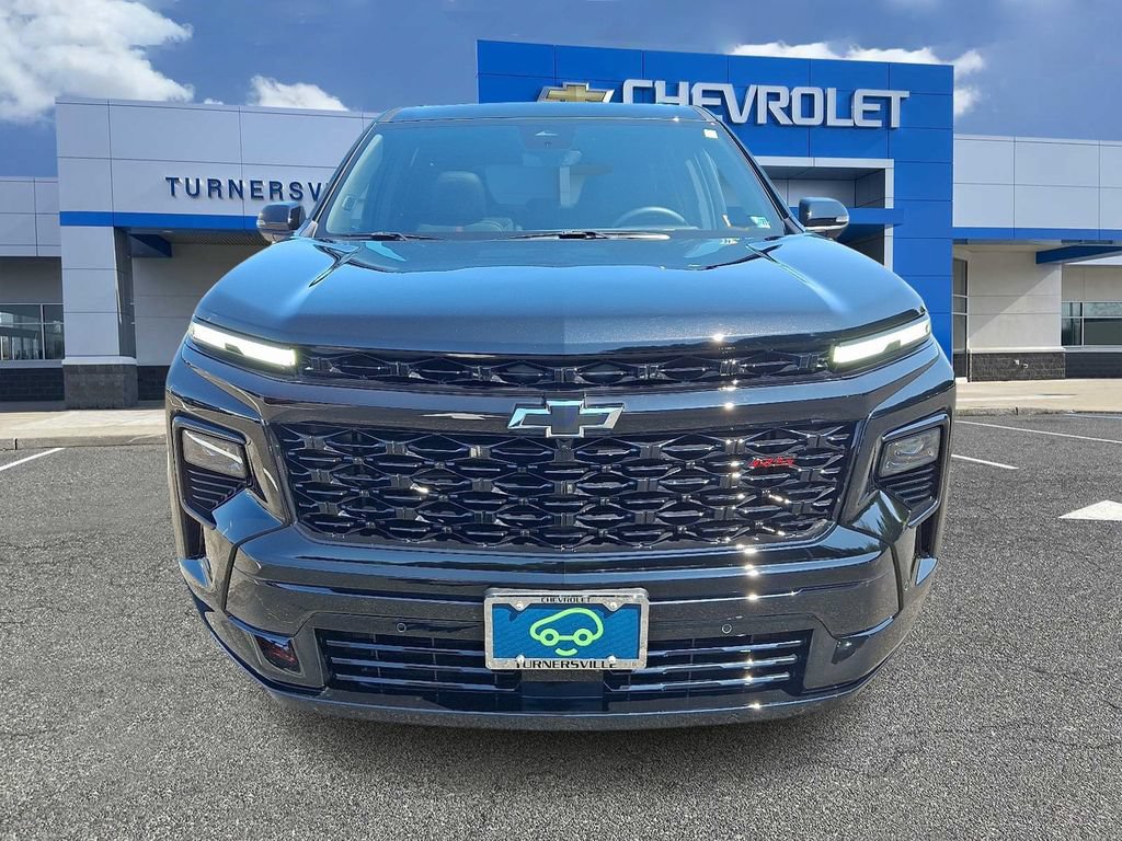 Certified 2025 Chevrolet Traverse RS AWD/4WD image 2