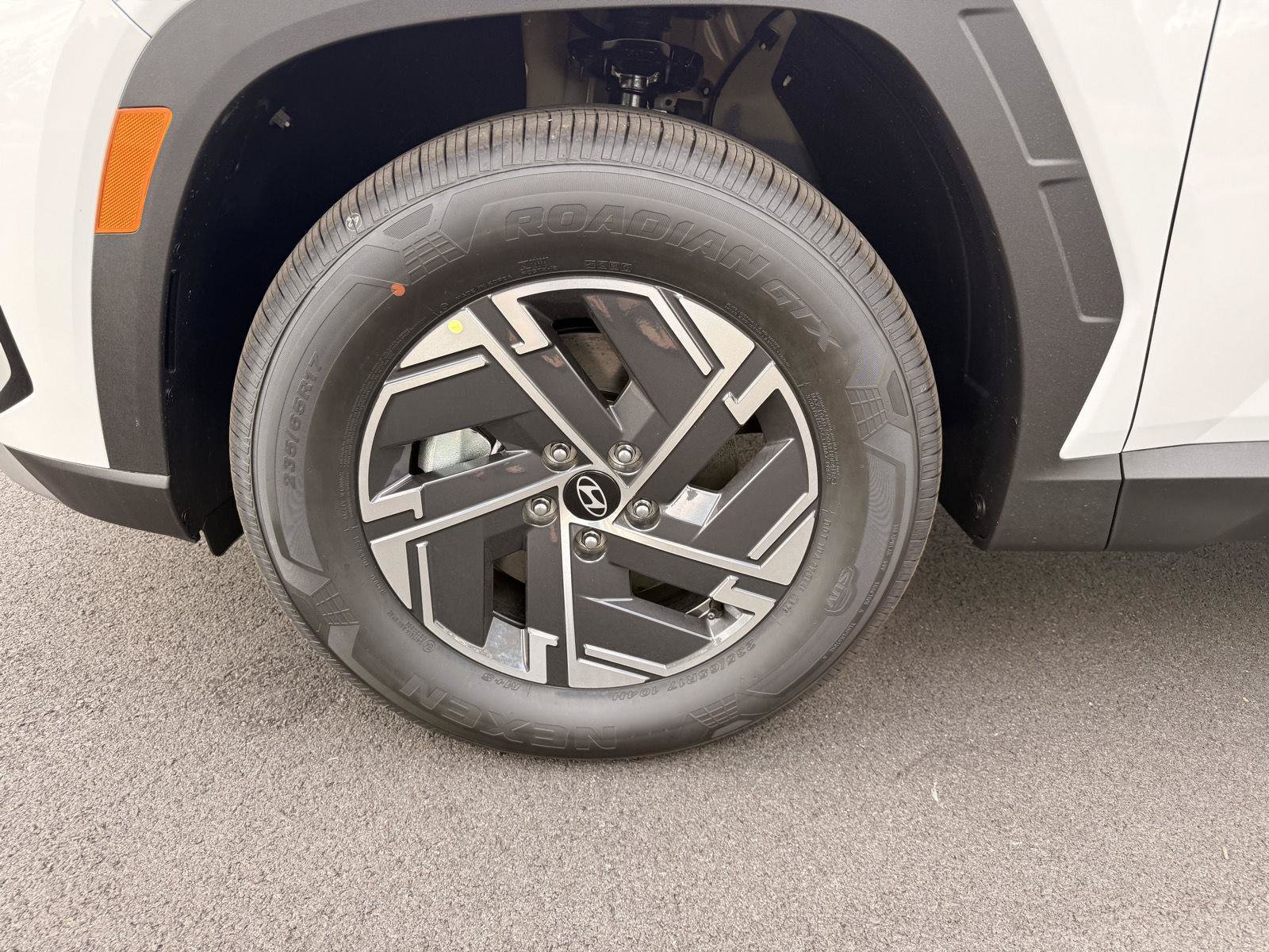 New 2026 Hyundai Tucson Blue SE AWD/4WD image 9