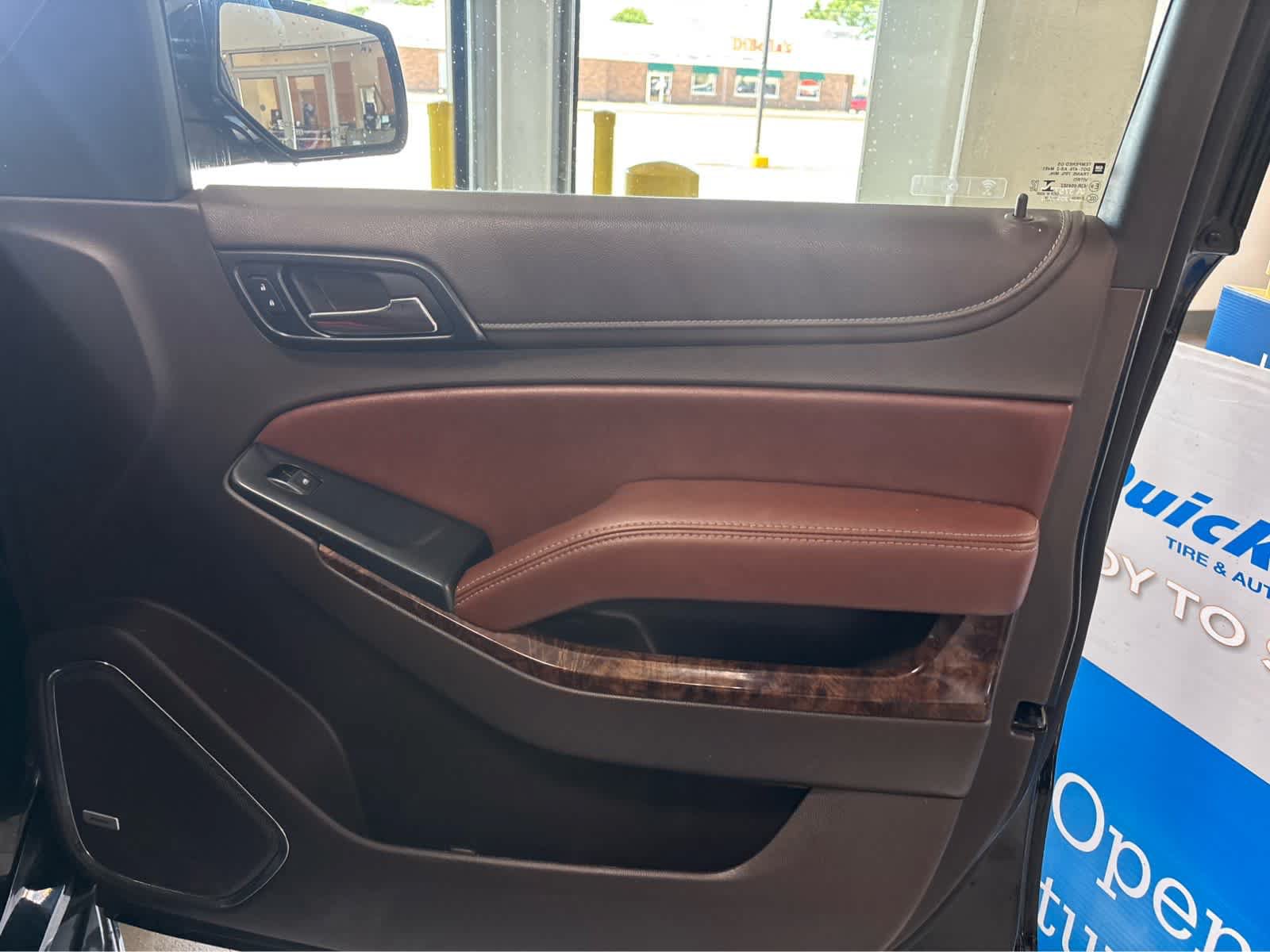 Used 2018 Chevrolet Tahoe Premier AWD/4WD image 38