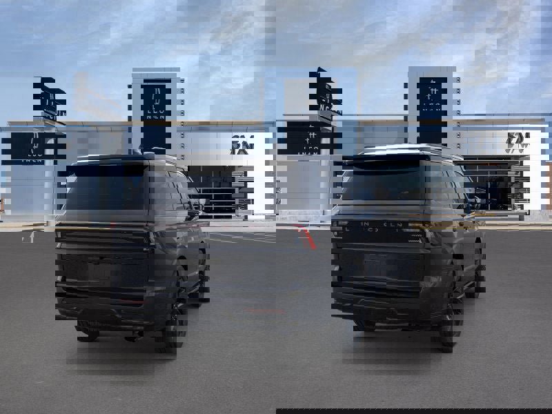 New 2025 Lincoln Navigator Reserve image 8