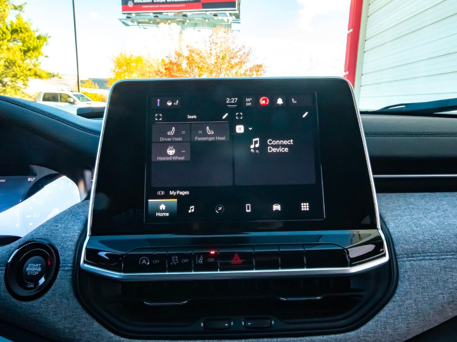 Used 2025 Jeep Compass Latitude image 18