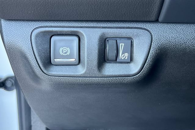 Used 2023 GMC Acadia SLE w/ Driver Convenience Package FWD image 38