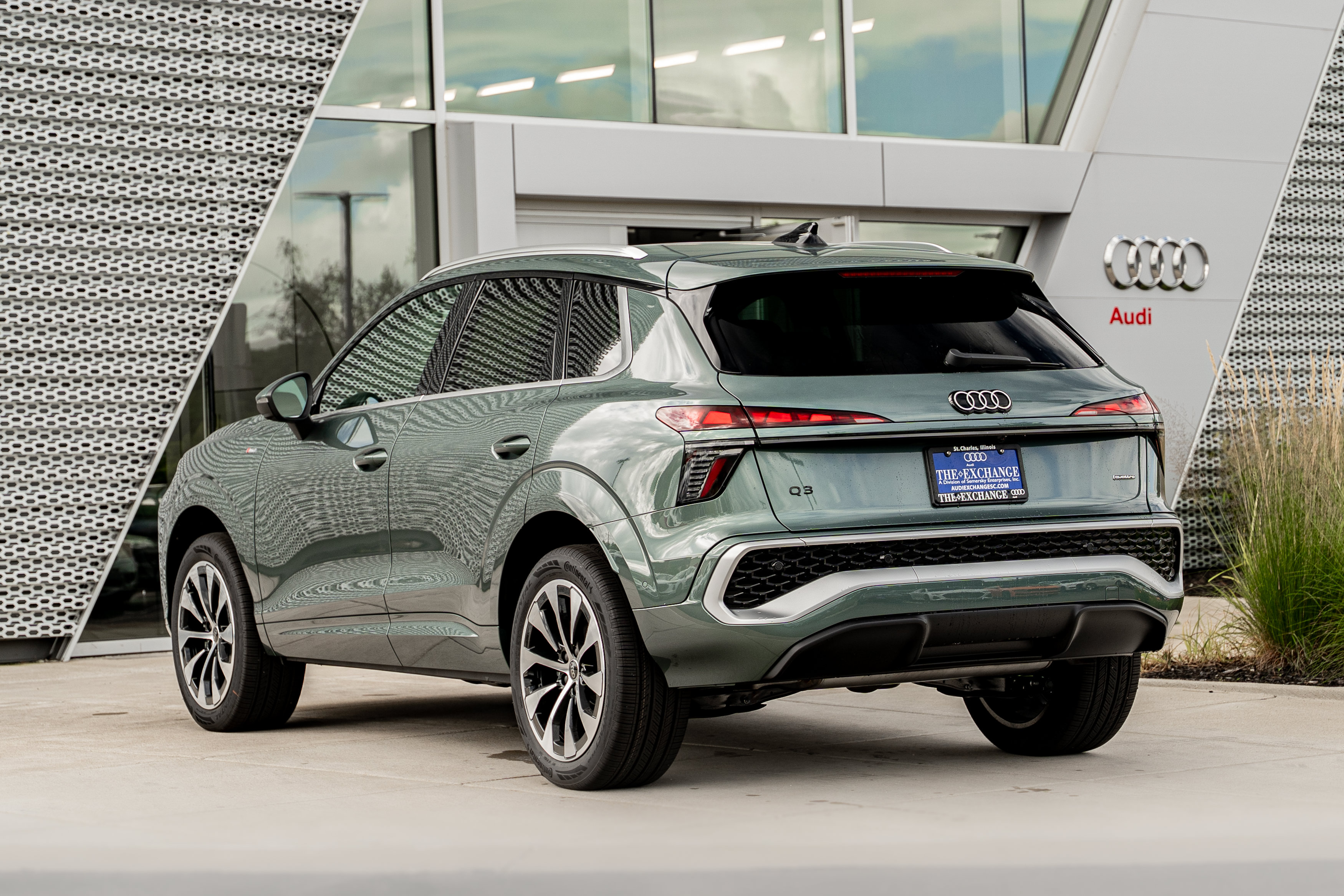 New 2026 Audi Q3 quattro 2.0T AWD/4WD image 5