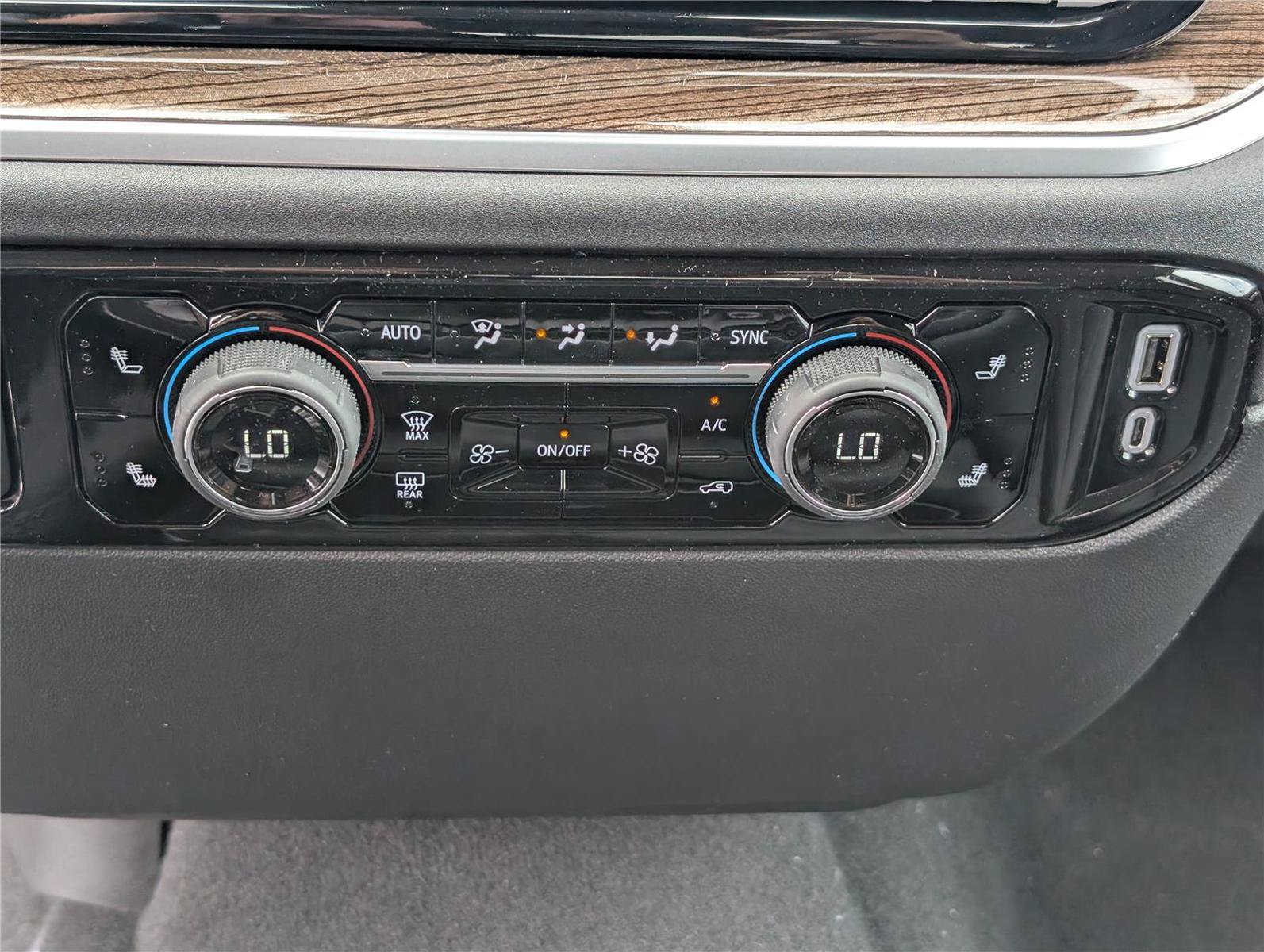 New 2026 Chevrolet Silverado 3500 LT AWD/4WD image 22