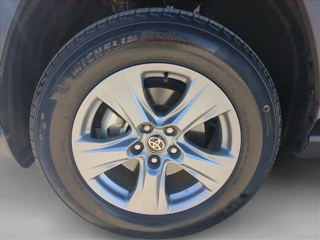 Used 2024 Toyota RAV4 XLE image 25