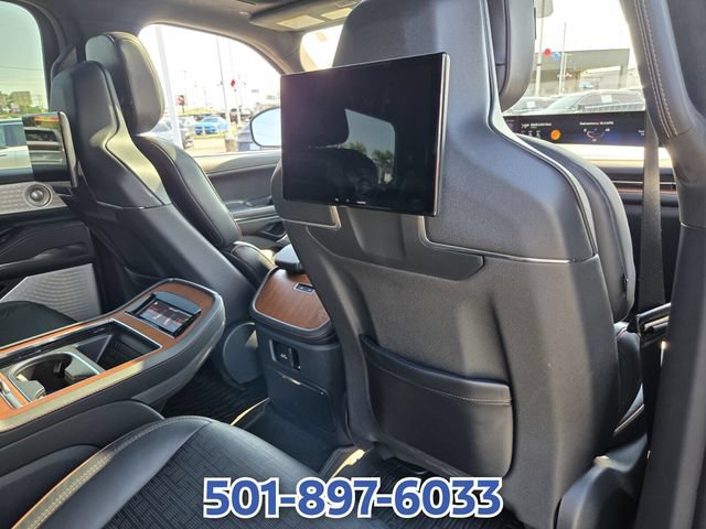 Certified 2025 Lincoln Navigator Black Label AWD/4WD image 18