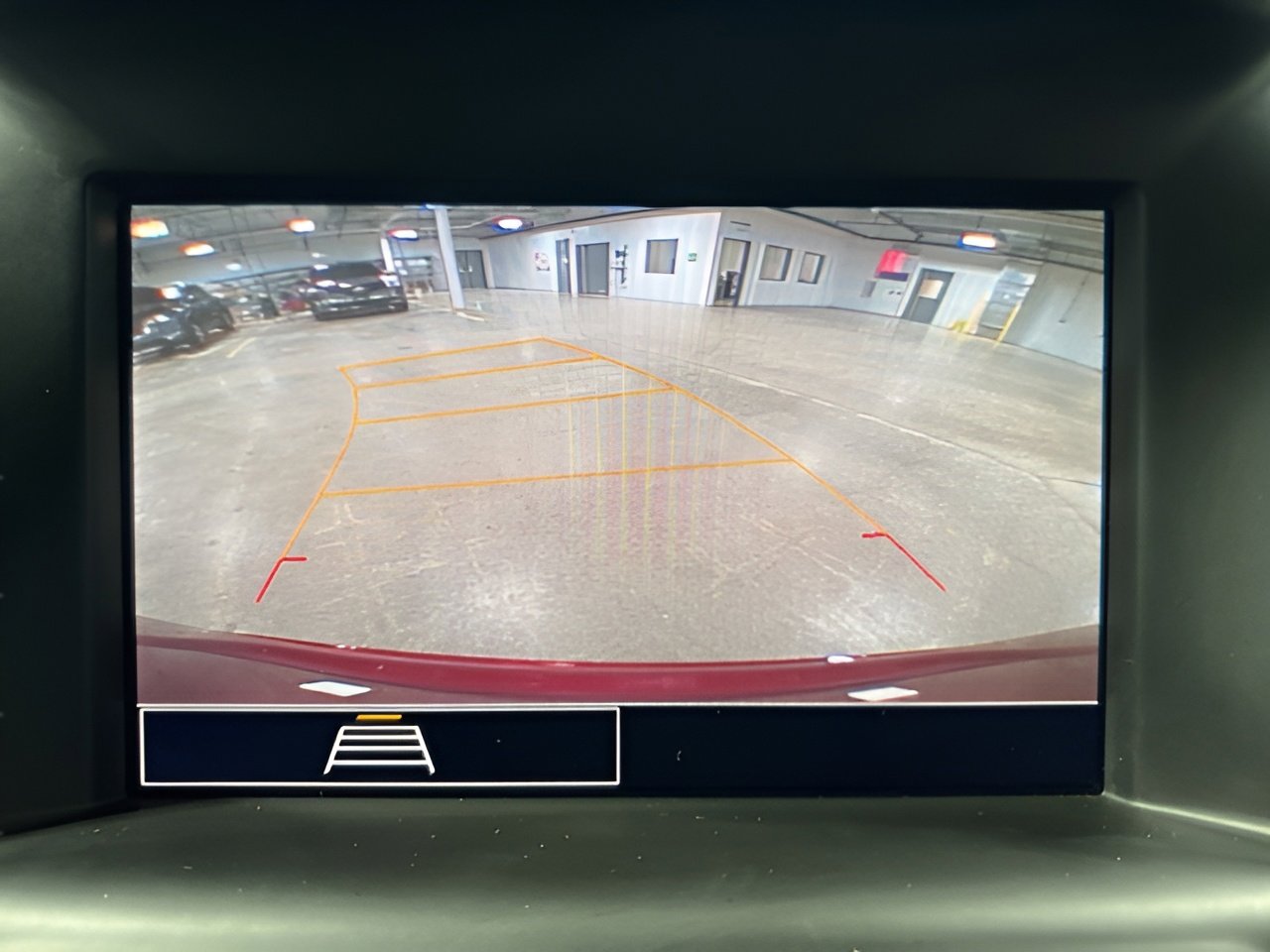 Used 2024 GMC Terrain SLE image 38