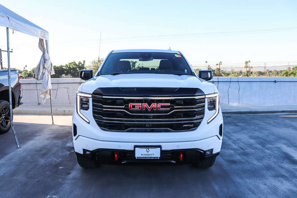 Used 2025 GMC Sierra 1500 AT4 AWD/4WD image 3