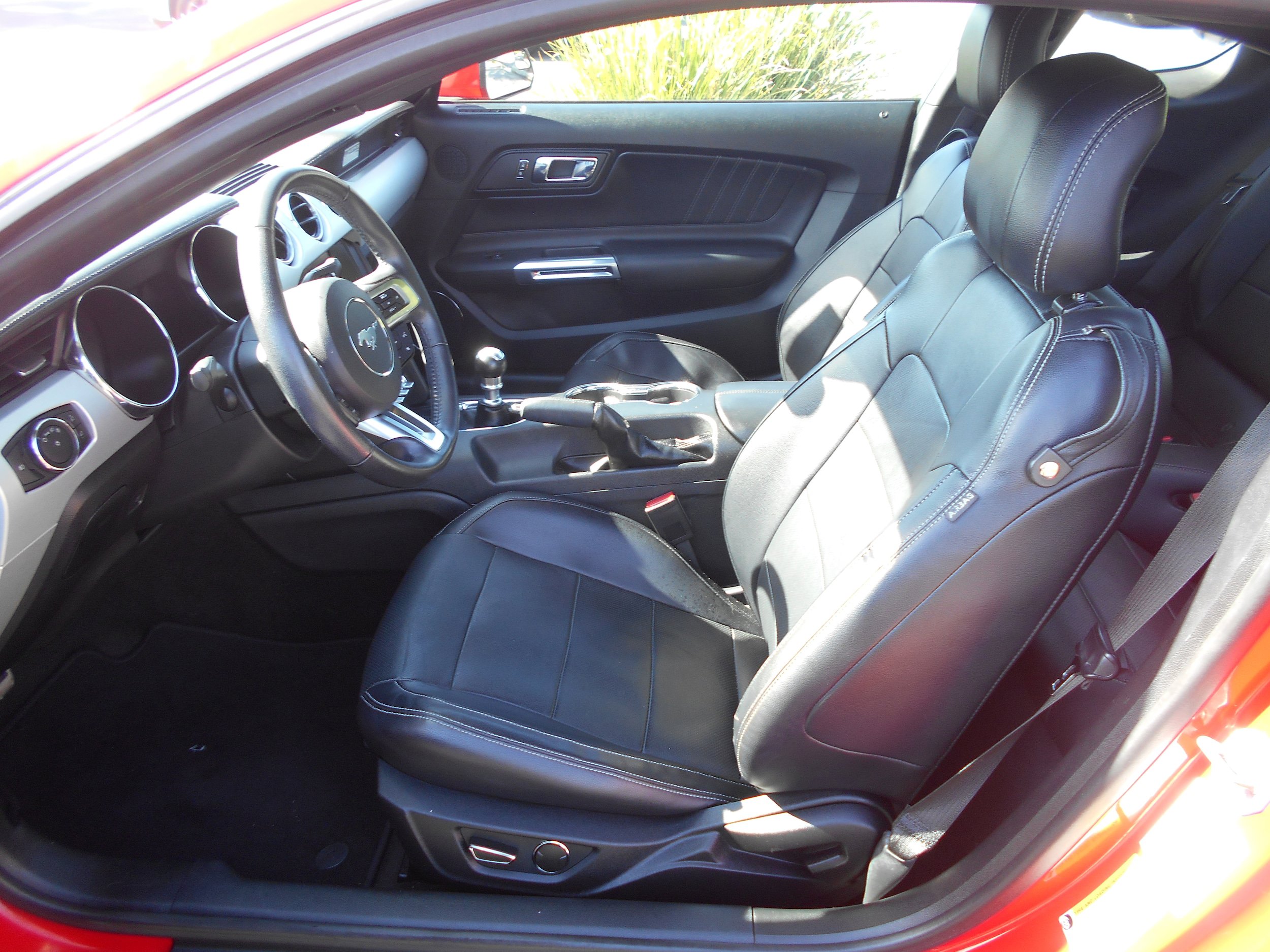 Used 2015 Ford Mustang Premium RWD image 2