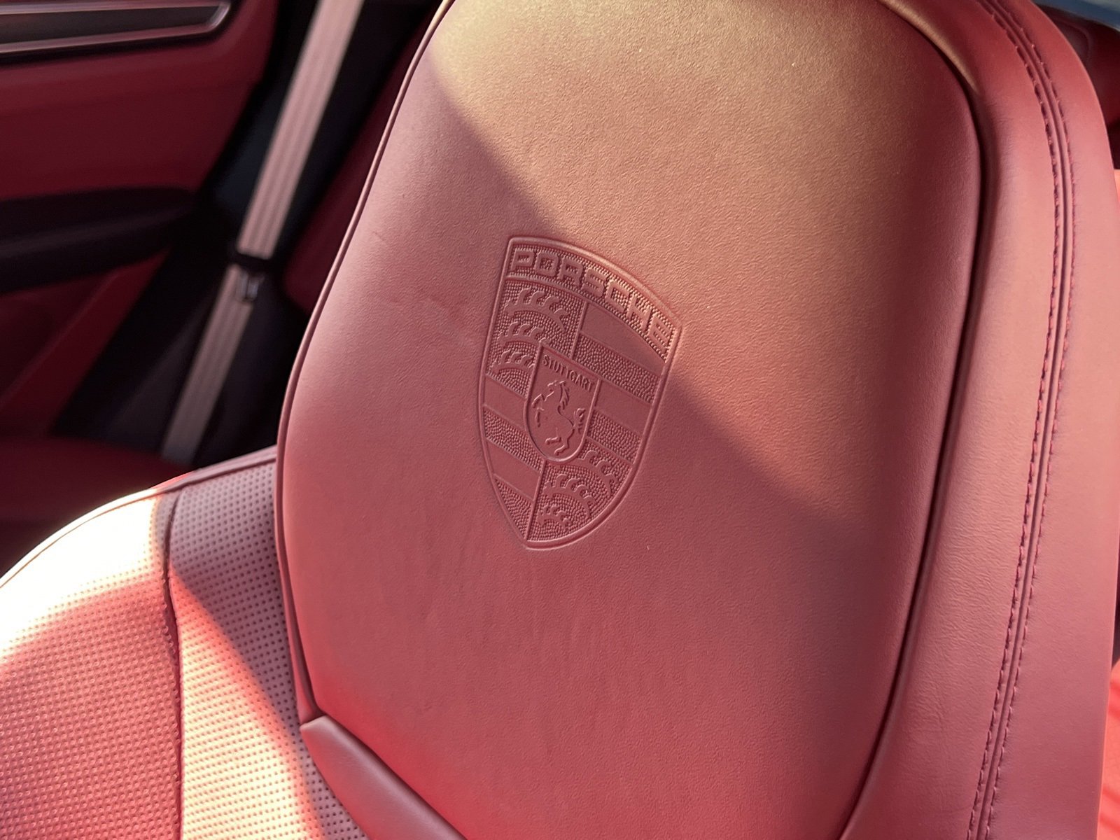 Certified 2022 Porsche Cayenne S Platinum image 31