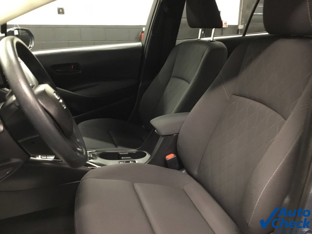 Used 2025 Toyota Corolla LE w/ LE Premium Package FWD image 25