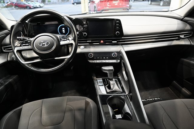 Used 2022 Hyundai Elantra SEL w/ Convenience Package image 12
