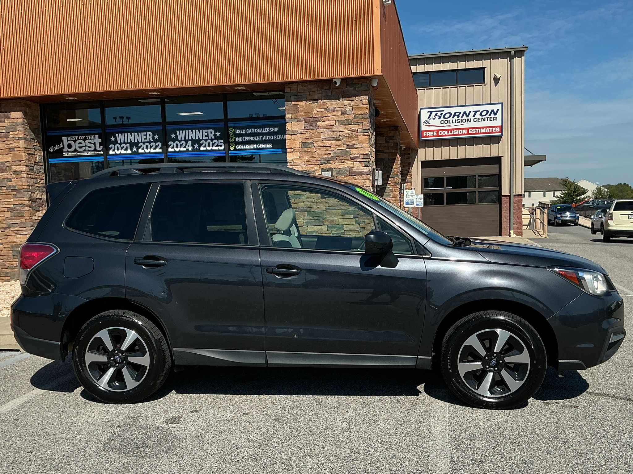 Used 2018 Subaru Forester 2.5i Premium AWD/4WD image 2