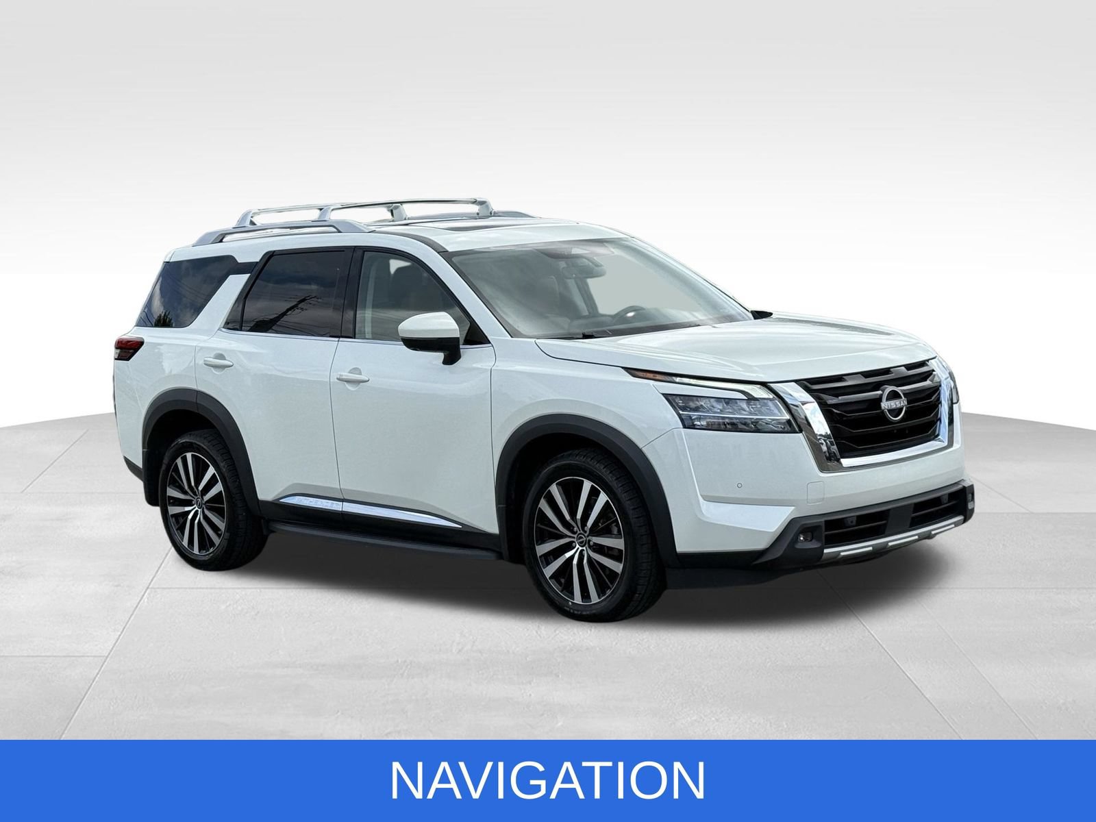 Used 2023 Nissan Pathfinder Platinum w/ Lighting Package (N93) AWD/4WD image 13