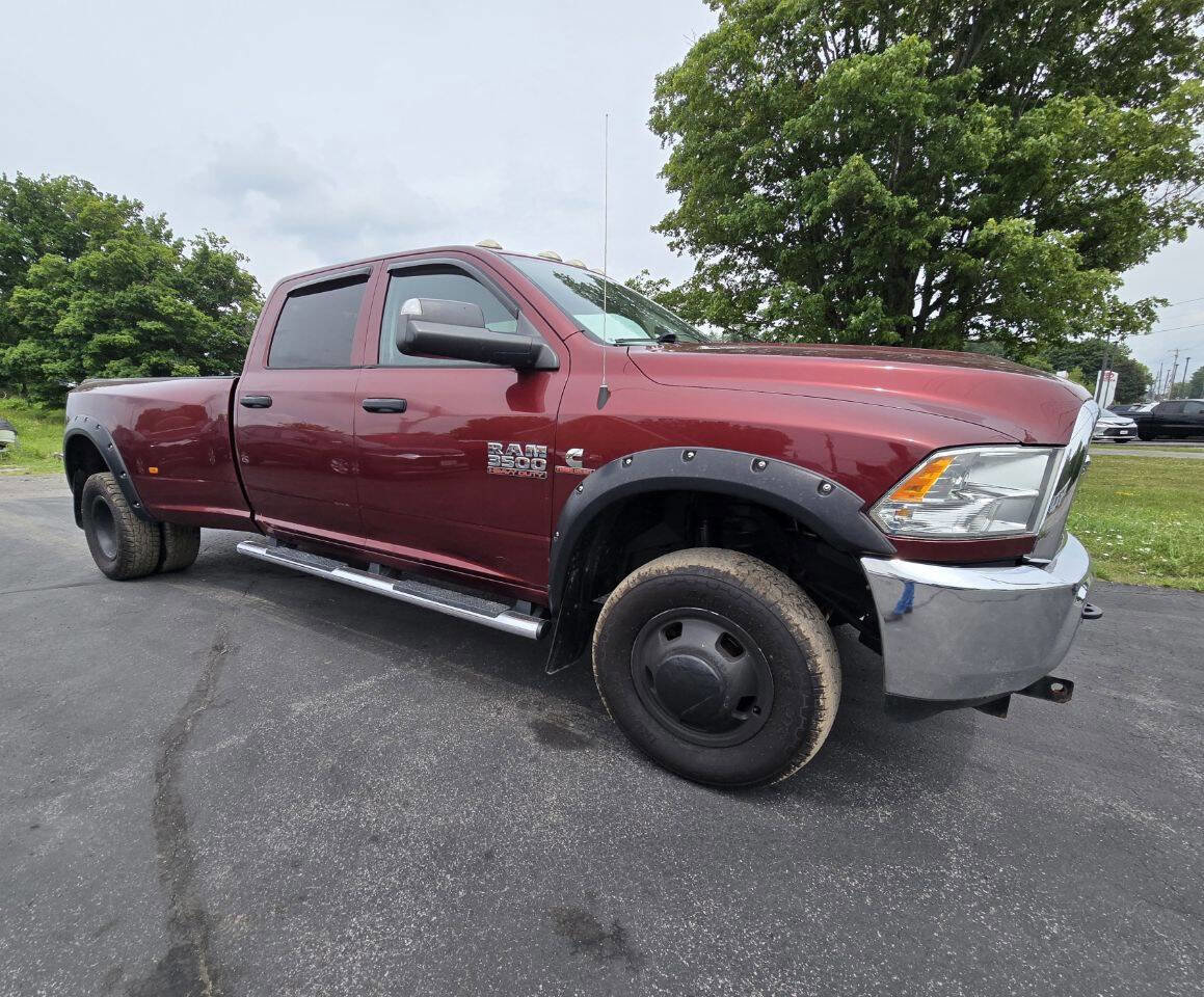 Used 2016 RAM 3500 Tradesman w/ Chrome Appearance Group image 2