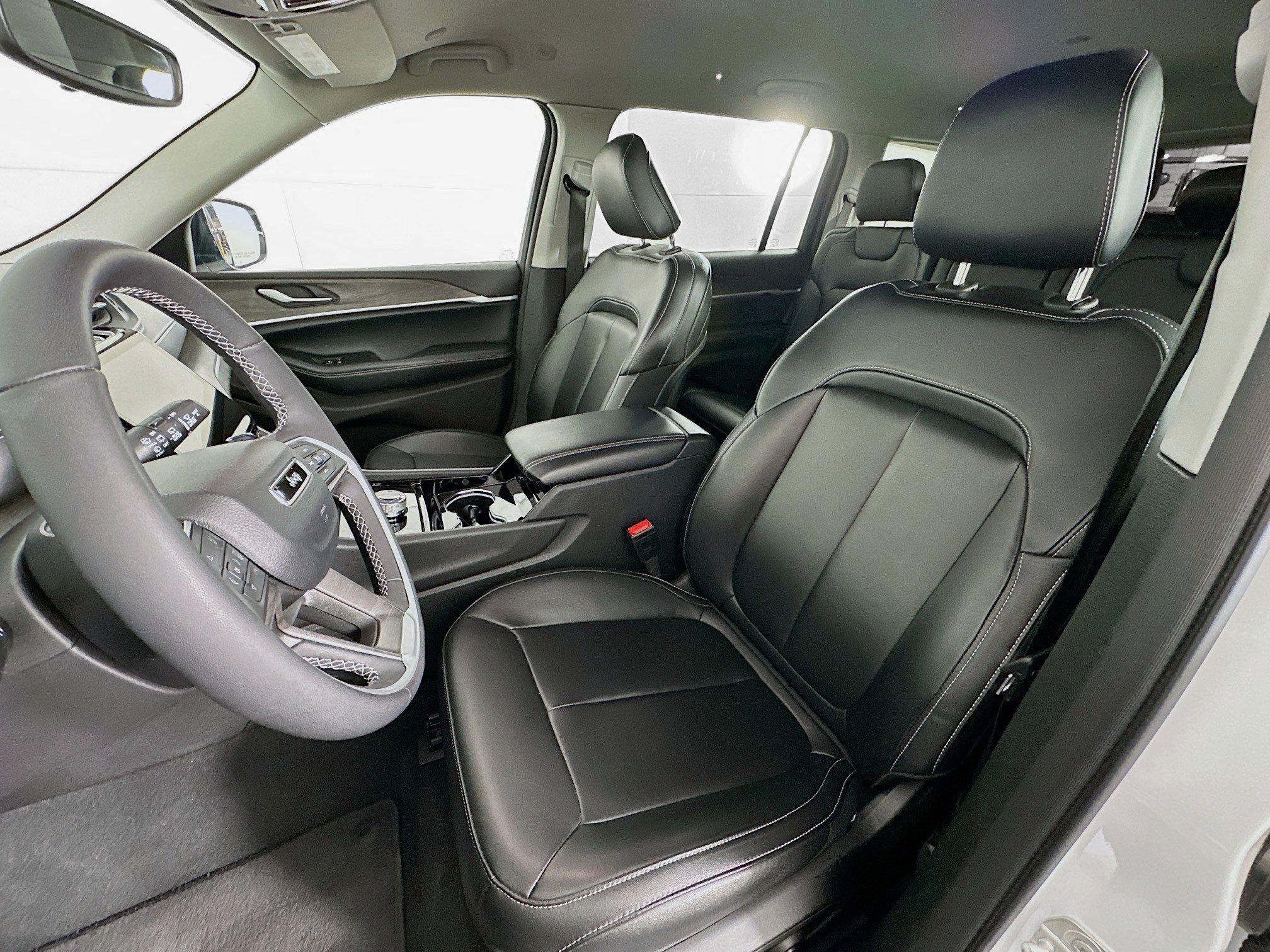 Used 2023 Jeep Grand Cherokee L Limited w/ Trailer Tow Group (B) image 13