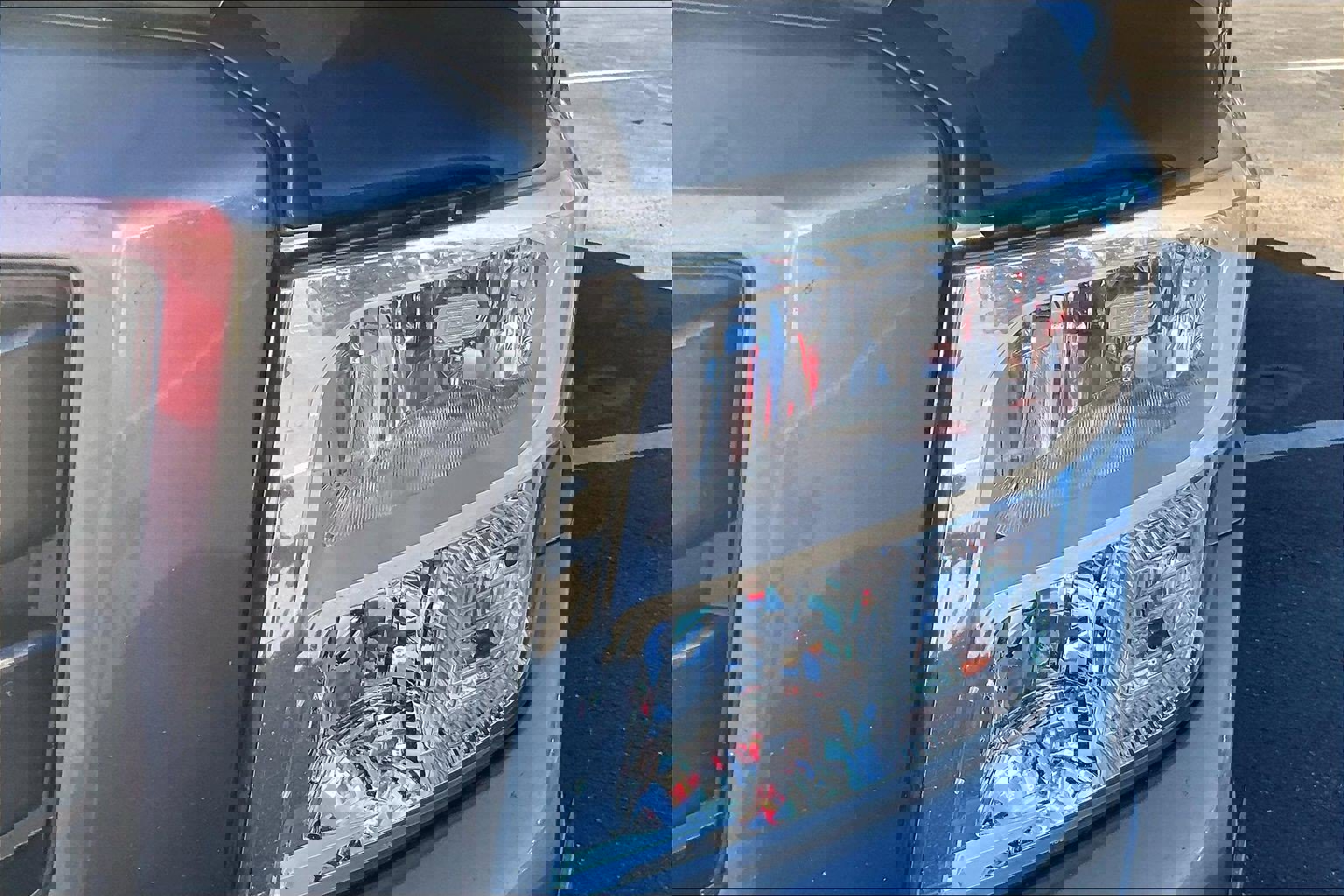 Used 2020 Nissan Titan SV w/ SV Convenience Package image 28