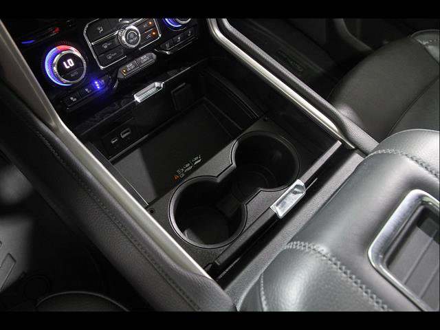 Used 2022 GMC Yukon Denali AWD/4WD image 18