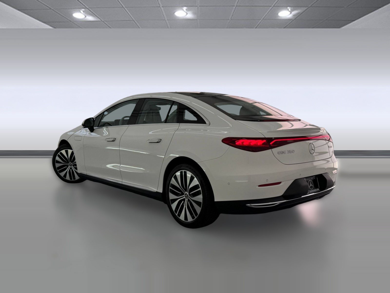 Used 2023 Mercedes-Benz EQE 350+ 4MATIC Sedan image 3