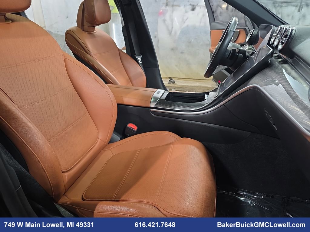 Used 2022 Mercedes-Benz C 300 4MATIC Sedan image 10
