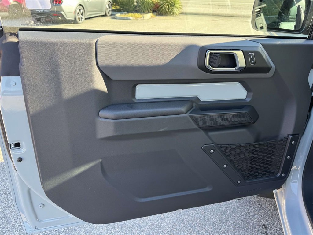 Used 2024 Ford Bronco Big Bend image 18