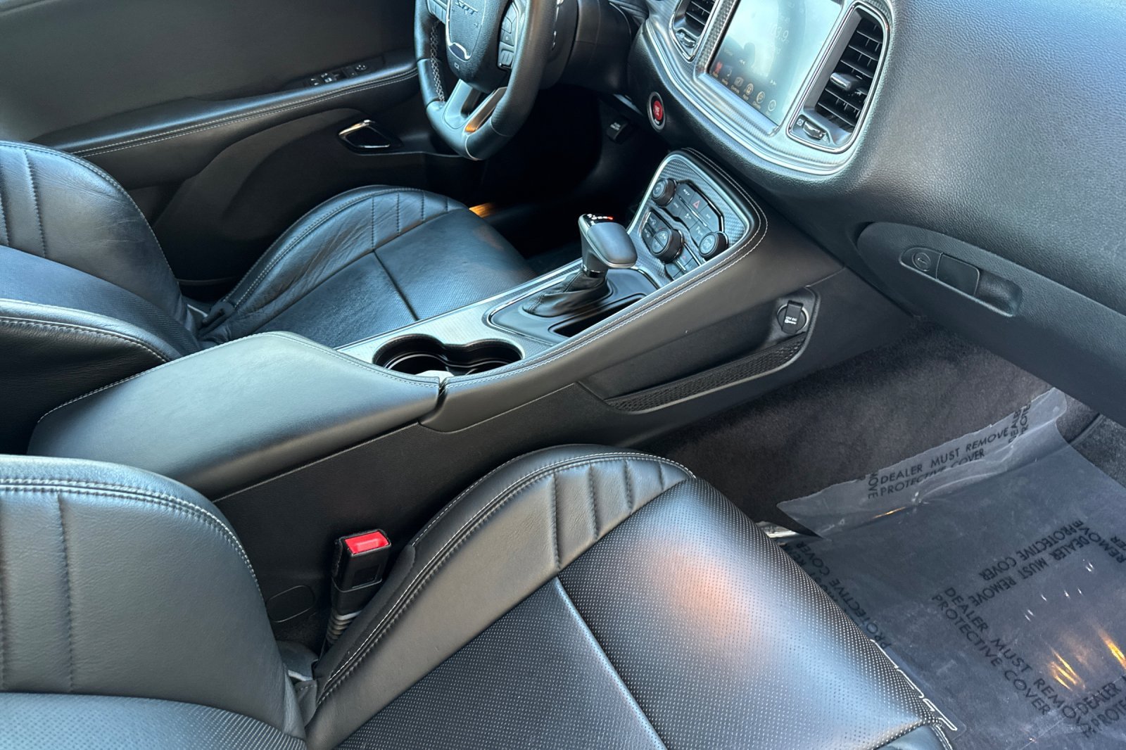 Used 2016 Dodge Challenger SRT Hellcat RWD image 18