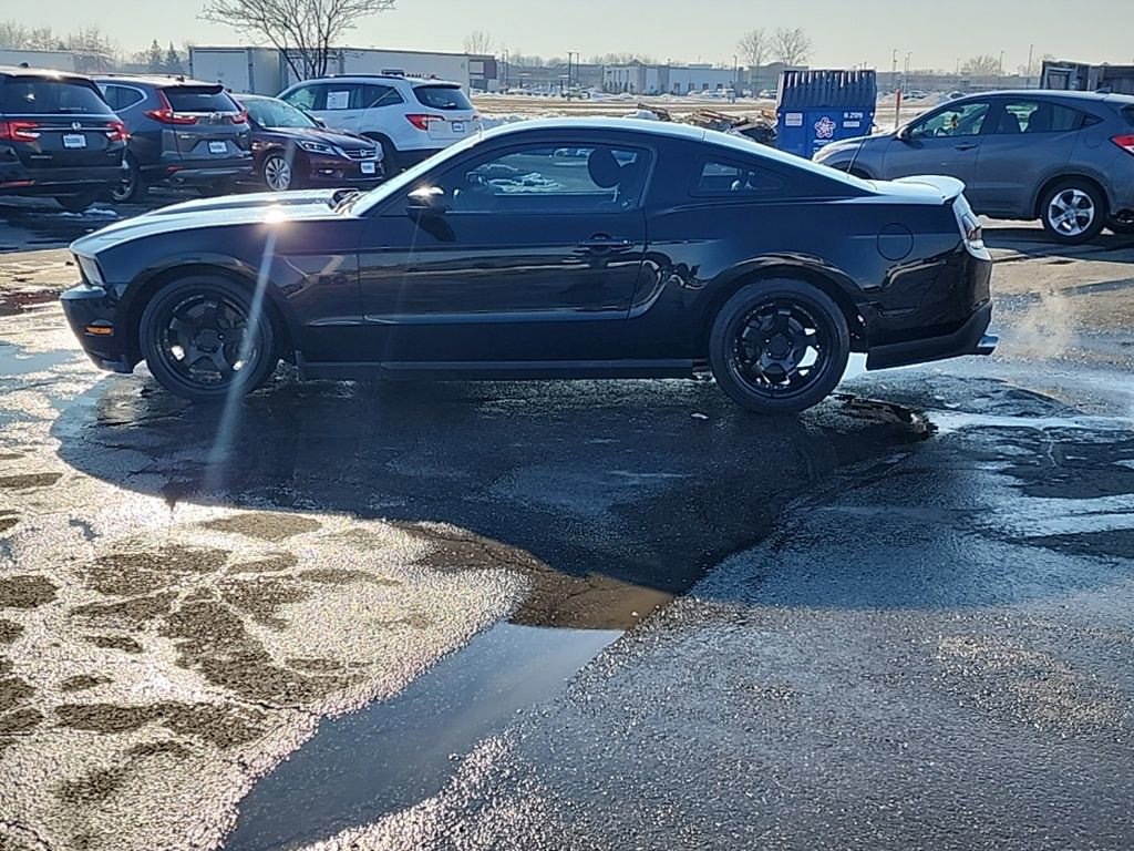 Used 2012 Ford Mustang GT image 4