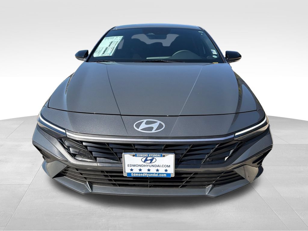 New 2026 Hyundai Elantra Sport FWD image 11