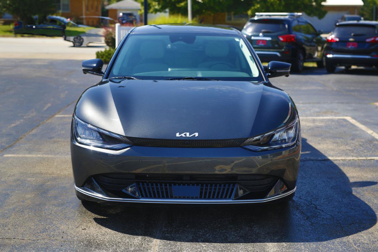 Used 2022 Kia EV6 Wind w/ Wind Technology Package AWD/4WD image 2