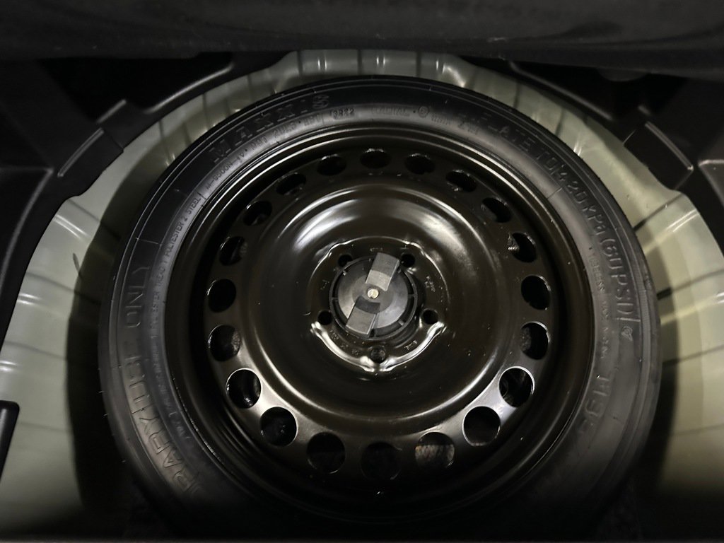 Used 2023 Chevrolet Equinox RS w/ RS Leather Package image 27