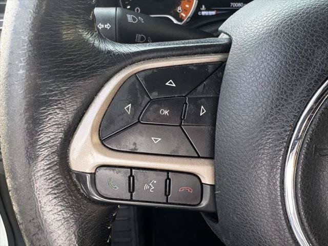 Used 2016 Jeep Renegade Limited AWD/4WD image 16