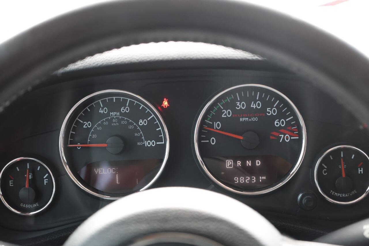 Used 2018 Jeep Wrangler Unlimited Rubicon AWD/4WD image 18