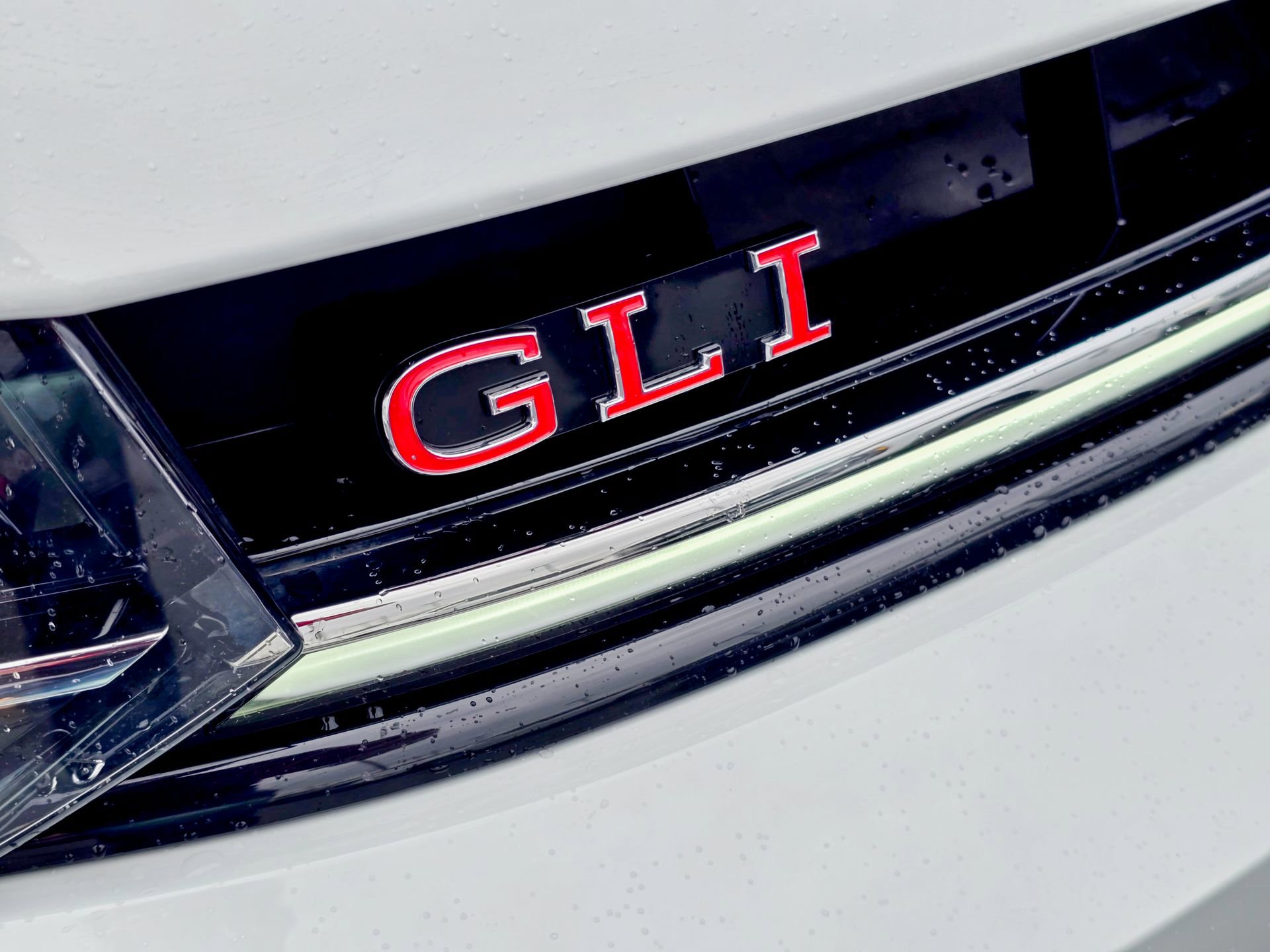 Used 2025 Volkswagen Jetta GLI Autobahn FWD image 7