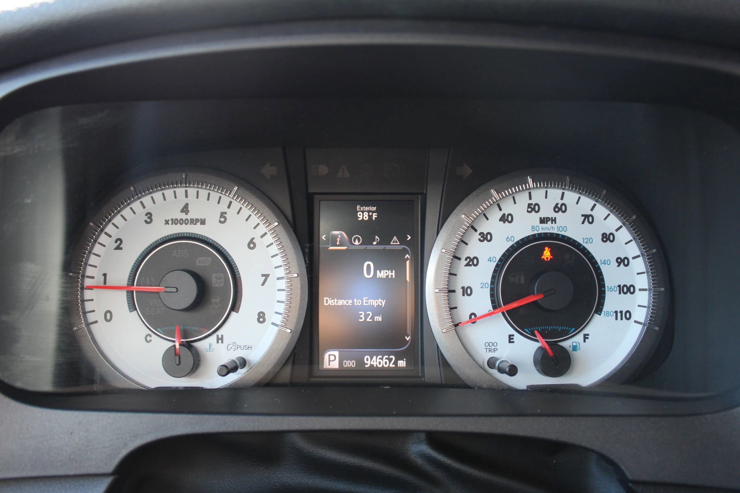 Used 2017 Toyota Sienna SE w/ SE Preferred Package FWD image 15