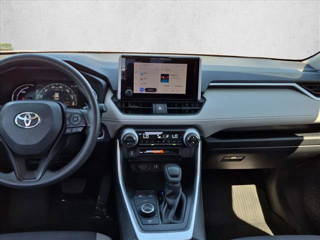 Used 2023 Toyota RAV4 XLE AWD/4WD image 17