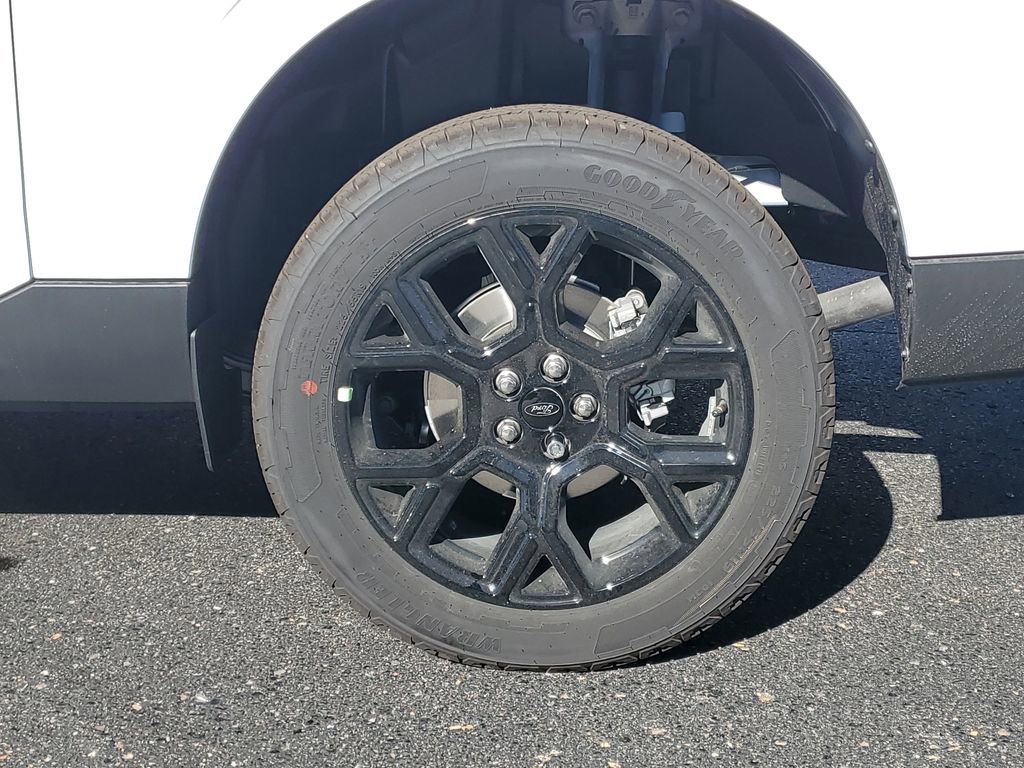 New 2025 Ford Maverick XLT w/ XLT Luxury Package image 27