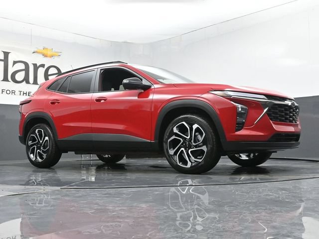 New 2026 Chevrolet Trax RS w/ Driver Confidence Package FWD image 2