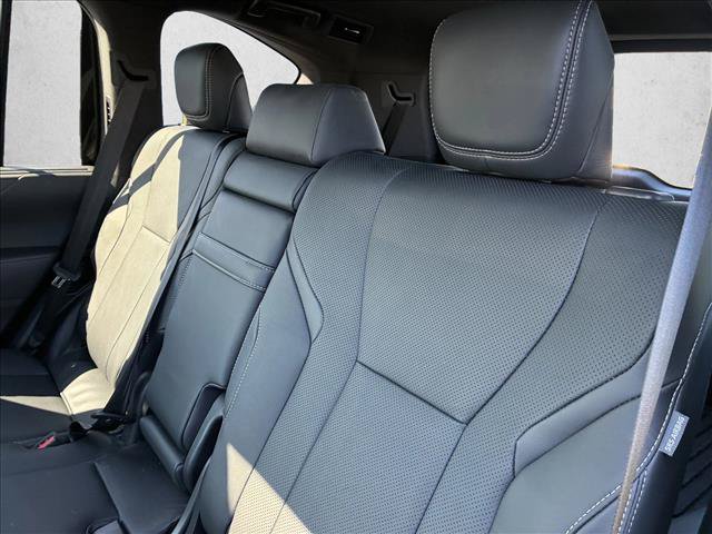 Used 2024 Lexus LX 600 4WD w/ Luxury Package image 14