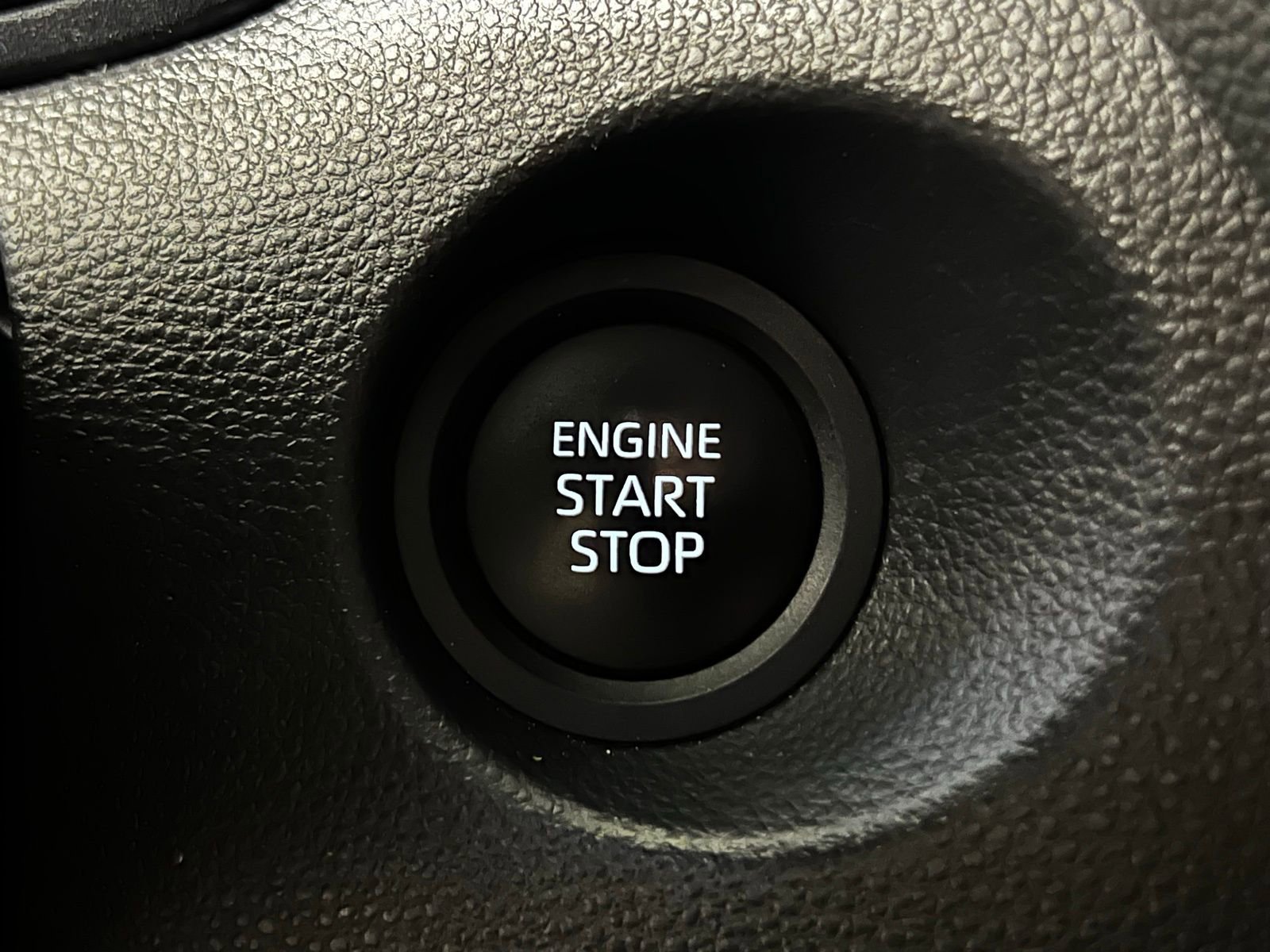 Certified 2025 Toyota Corolla Cross LE image 20