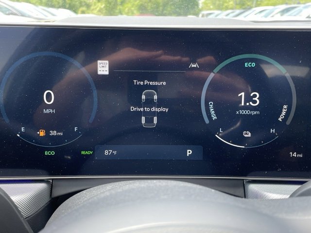 New 2025 Hyundai Sonata Limited image 13