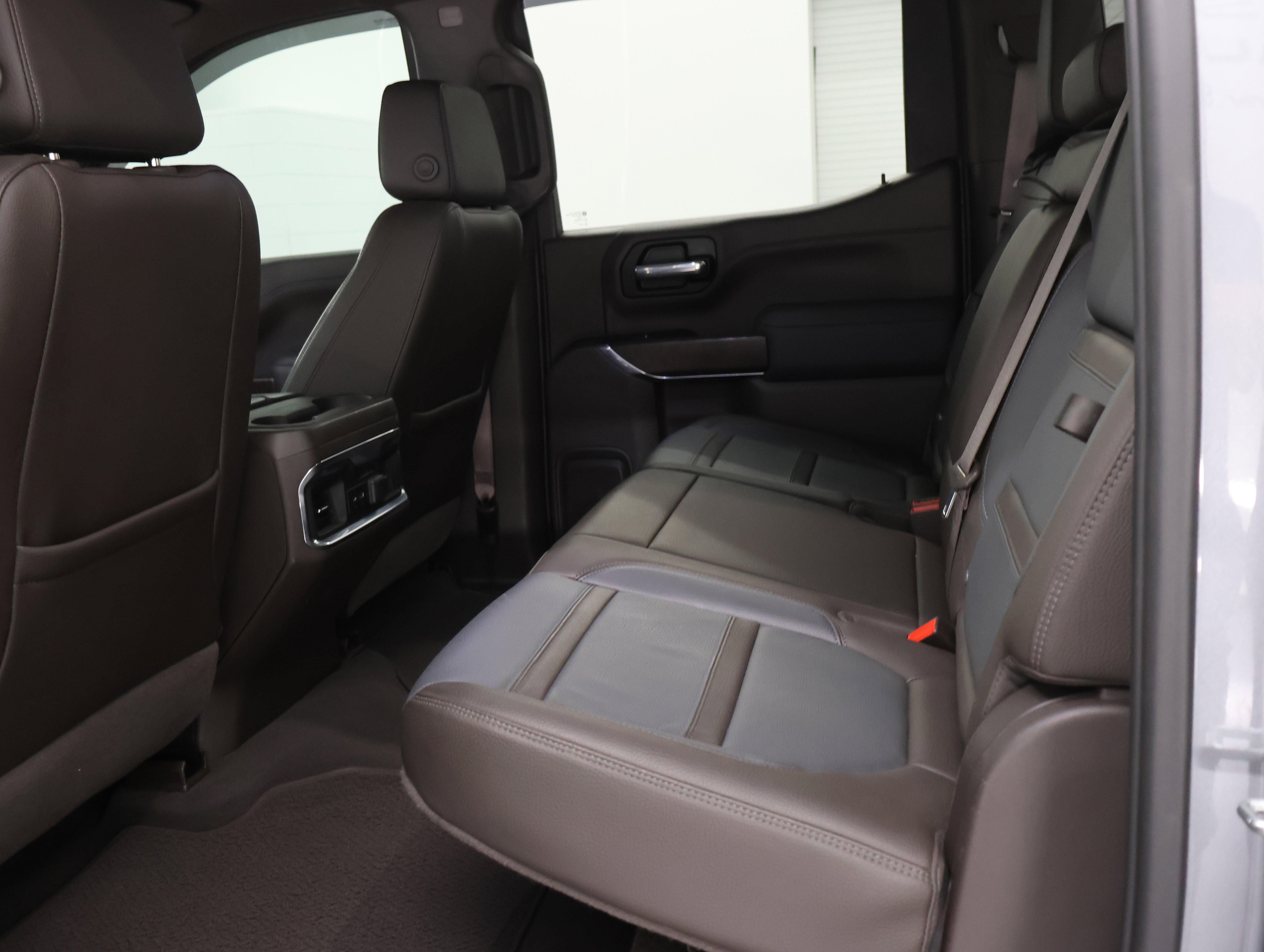 Used 2021 GMC Sierra 1500 Denali w/ Driver Alert Package II AWD/4WD image 9