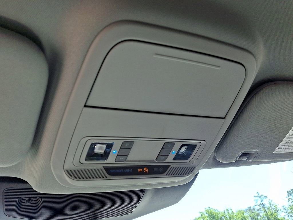 Used 2023 Ford Explorer XLT w/ Equipment Group 202A AWD/4WD image 26