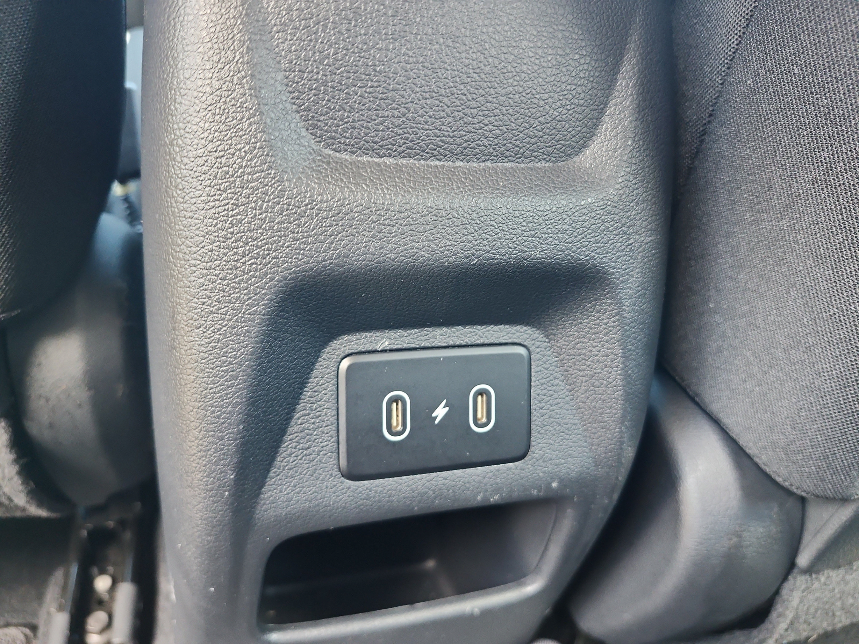 Certified 2024 Hyundai Venue SEL FWD image 19