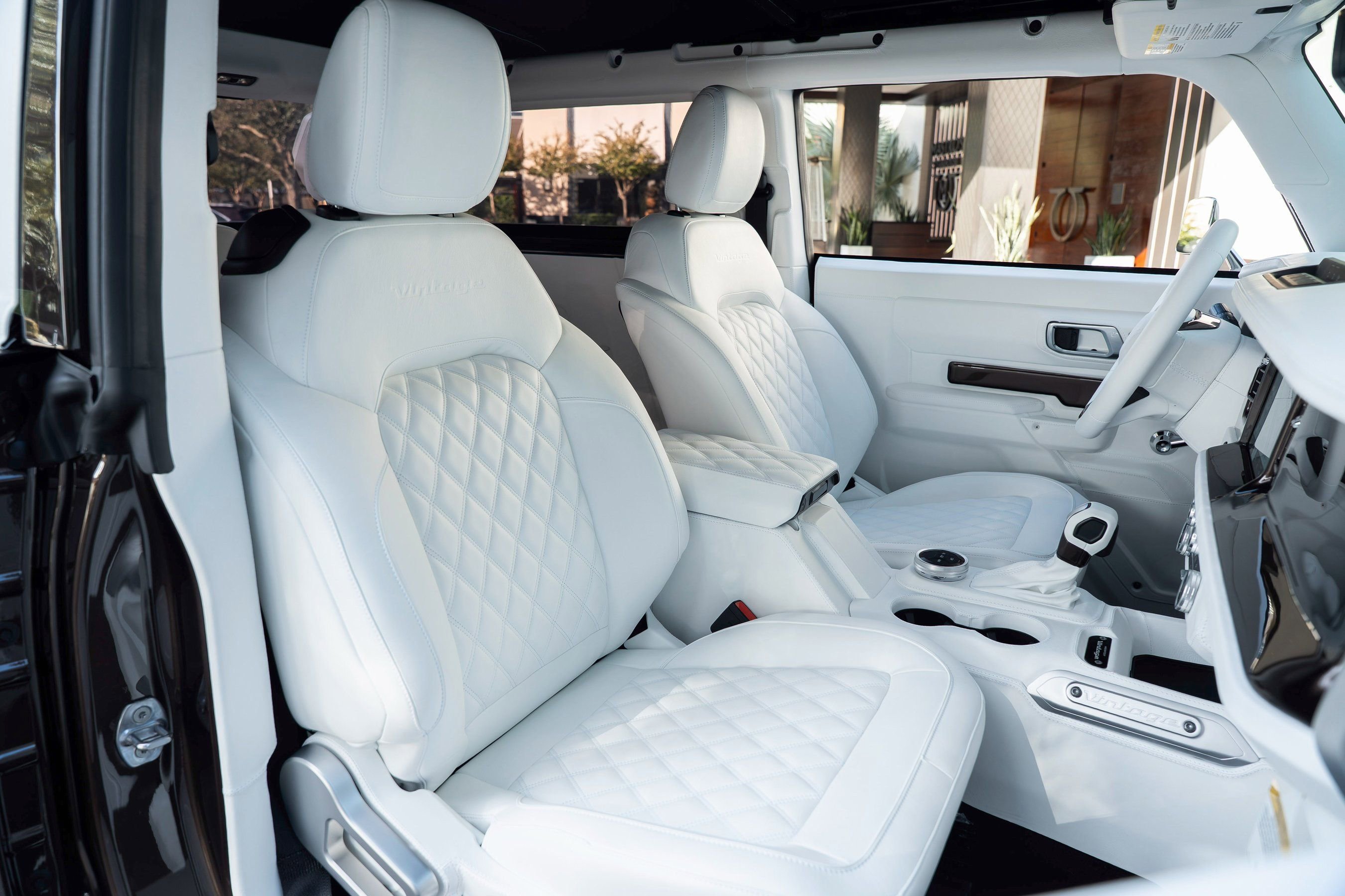 Used 2024 Ford Bronco Black Diamond image 58