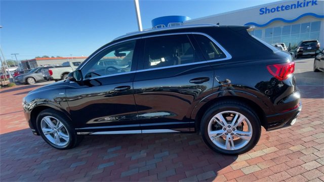 Used 2020 Audi Q3 2.0T Premium w/ Convenience Package image 7