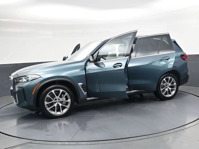Used 2025 BMW X5 xDrive40i AWD/4WD image 42
